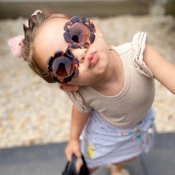 NEW ADEWU Sunglasses for Kids Round Flower Cute Glasses UV 400 Protection Girls - Picture 1 of 7
